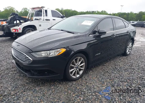2017 Ford Fusion Hybrid Se z USA, uszkodzony, nr VIN 3FA6P0LU2HR358576